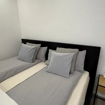 Lion - Bad Rotenfels Apartament *
